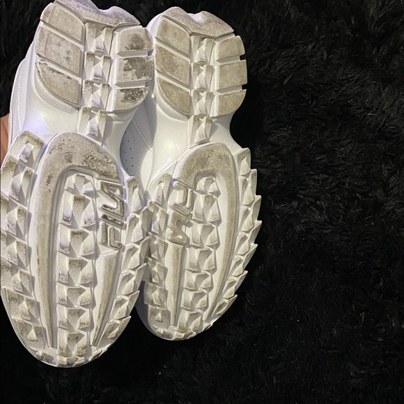 Fila Women's Classic White Sneakers - Picture 2 of 2